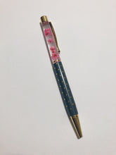 Load image into Gallery viewer, Heart of Gold Floral Pen
